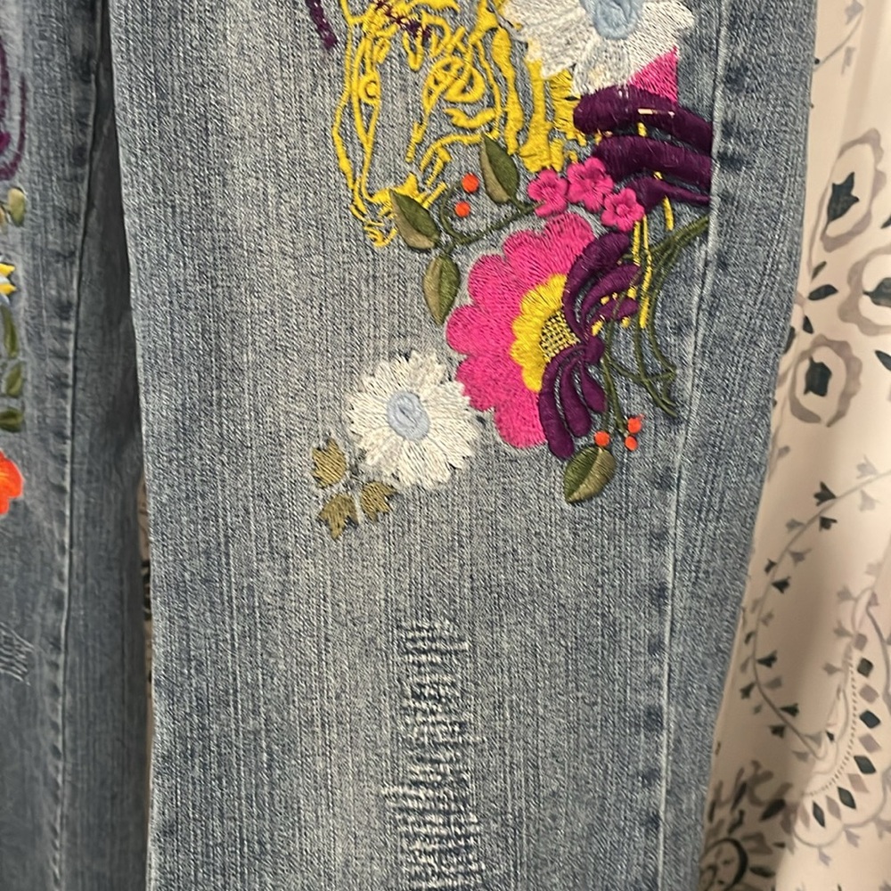 Request Floral Embroidered Women's Bootcut Jeans - Size 14 - Picture 7 of 8